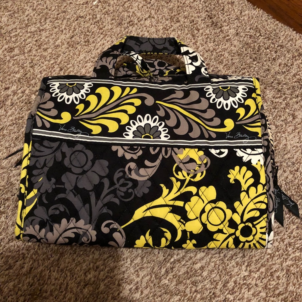Vera Bradley Hanging Travel Bag- Baroque